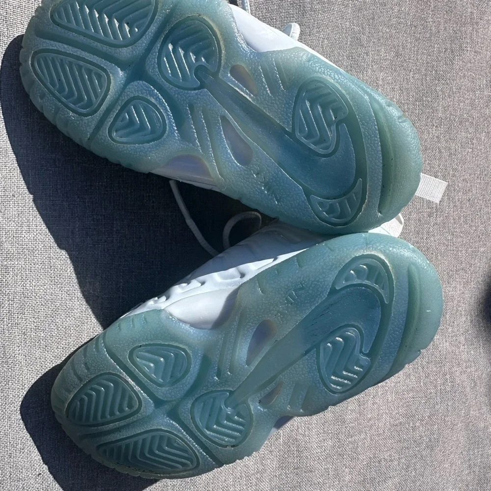 Nike Little FoamPosite One Aura Blue White EUC. Size 6c